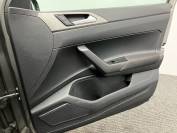 VOLKSWAGEN POLO 2019 (19)