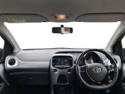 TOYOTA AYGO 2019 (69)