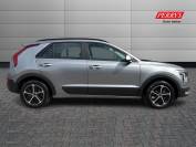 KIA NIRO 2025 (25)