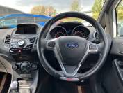FORD FIESTA 2017 (17)