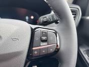 FORD KUGA 2024 (74)