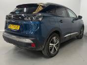 PEUGEOT 3008 2023 (73)