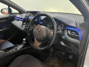 TOYOTA C-HR 2017 (17)
