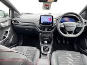 FORD PUMA 2024 (24)