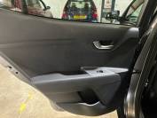 KIA STONIC 2024 (24)