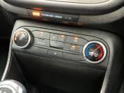 FORD FIESTA 2018 (18)