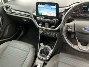 FORD FIESTA 2018 (18)