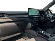 FORD KUGA 2024 (74)