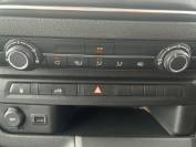 PEUGEOT EXPERT 2023 (73)