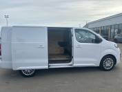 PEUGEOT EXPERT 2023 (73)