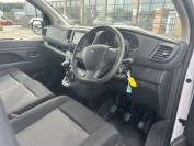 PEUGEOT EXPERT 2023 (73)