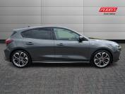 FORD FOCUS 2024 (24)