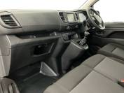 PEUGEOT EXPERT 2023 (72)