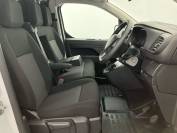 PEUGEOT EXPERT 2023 (72)