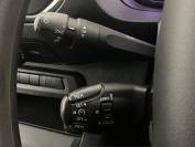 PEUGEOT EXPERT 2023 (72)