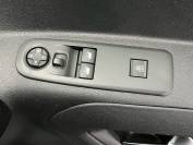 VAUXHALL COMBO-LIFE 2020 (70)