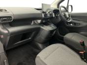 VAUXHALL COMBO-LIFE 2024 (74)