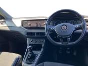 VOLKSWAGEN POLO 2020 (70)