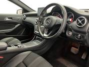 MERCEDES-BENZ A CLASS 2018 (18)