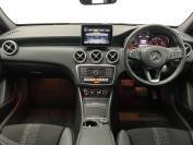 MERCEDES-BENZ A CLASS 2018 (18)