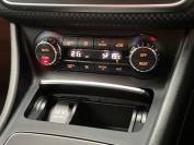 MERCEDES-BENZ A CLASS 2018 (18)