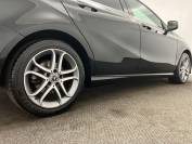 MERCEDES-BENZ A CLASS 2018 (18)