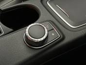 MERCEDES-BENZ A CLASS 2018 (18)