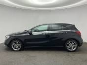 MERCEDES-BENZ A CLASS 2018 (18)