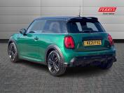 MINI HATCHBACK 2021 (21)