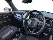 MINI HATCHBACK 2021 (21)