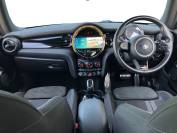 MINI HATCHBACK 2021 (21)