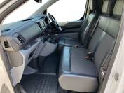 VAUXHALL VIVARO 2021 (21)