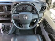 VAUXHALL VIVARO 2021 (21)
