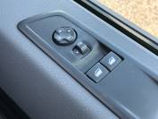 VAUXHALL VIVARO 2021 (21)