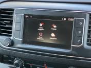 VAUXHALL VIVARO 2021 (21)
