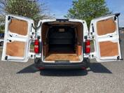 VAUXHALL VIVARO 2021 (21)