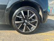 PEUGEOT 208 2023 (23)