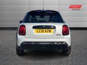 MINI HATCHBACK 2021 (21)