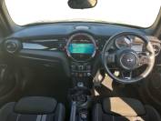 MINI HATCHBACK 2021 (21)