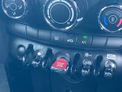 MINI HATCHBACK 2021 (21)