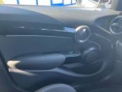 MINI HATCHBACK 2021 (21)