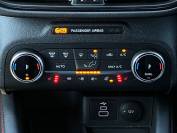 FORD KUGA 2024 (73)