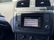 VOLKSWAGEN POLO 2016 (66)