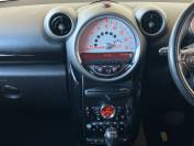 MINI COUNTRYMAN 2011 (61)