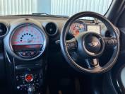 MINI COUNTRYMAN 2011 (61)