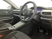 JEEP AVENGER 2024 (74)