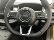 JEEP AVENGER 2024 (74)