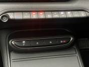 JEEP AVENGER 2024 (74)
