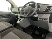 VAUXHALL VIVARO-LIFE 2022 (22)