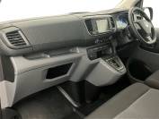 VAUXHALL VIVARO-LIFE 2022 (22)